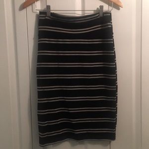 Lularoe Cassie- striped pencil skirt